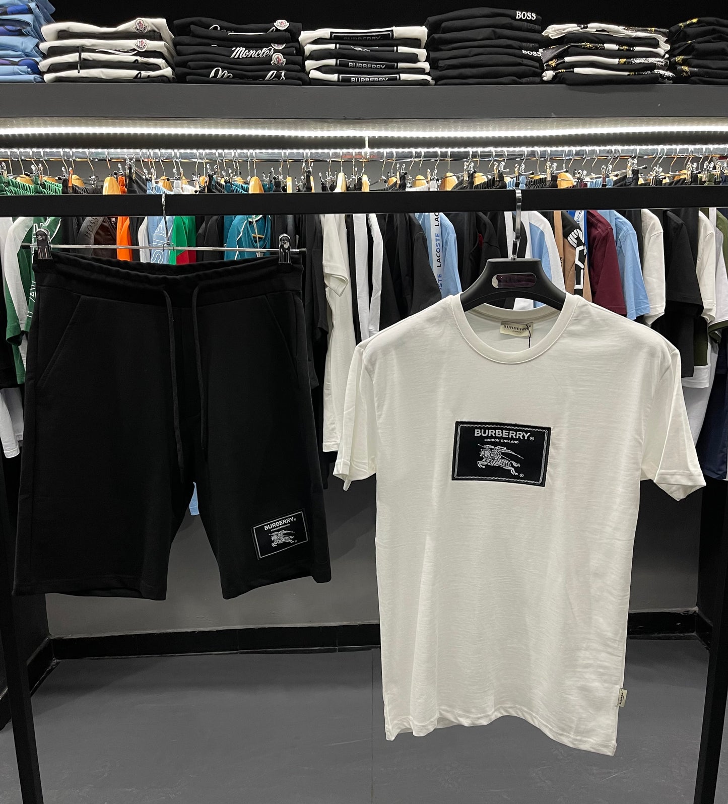 Burberry-White/black