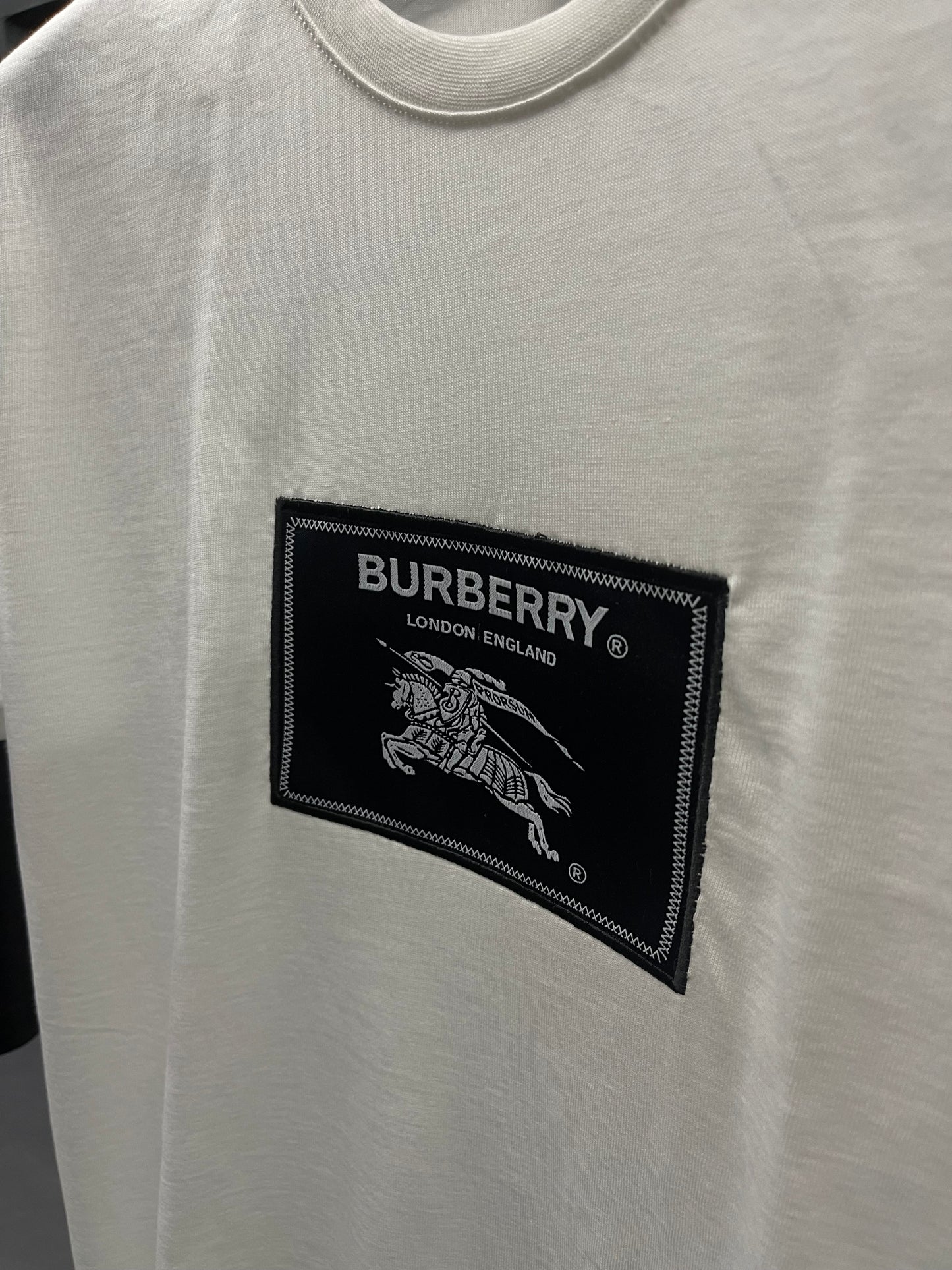 Burberry-White/black
